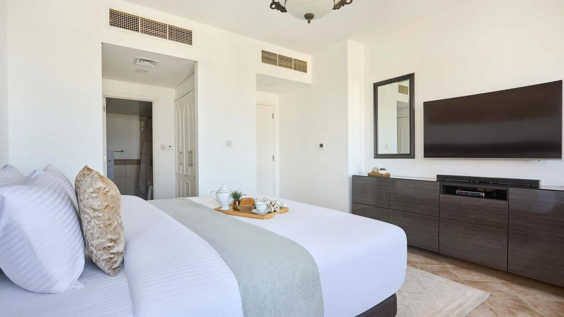 Frank Porter - Al Badia Hillside 2 Dubai