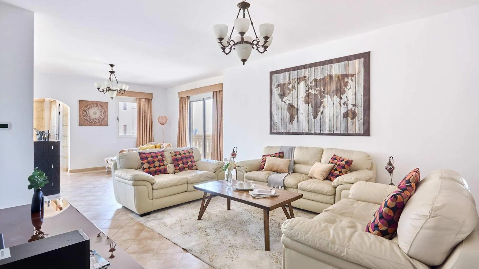 Frank Porter - Al Badia Hillside 2 Dubai Apartment